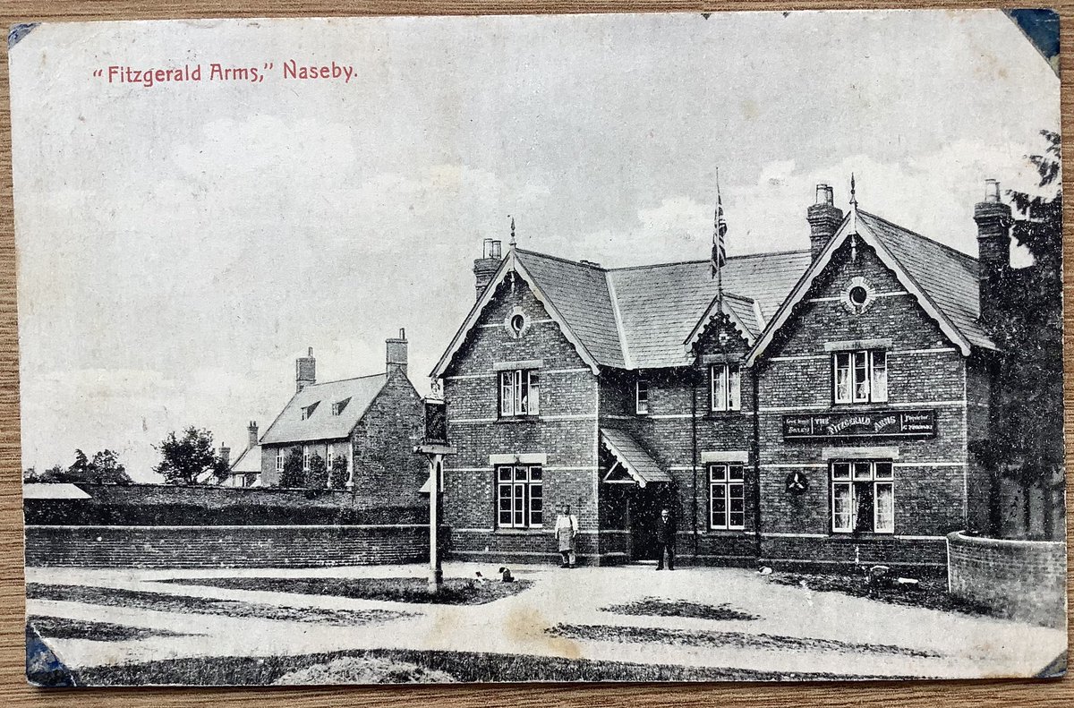 PaulSuttonKing's tweet image. Fitzgerald Arms #Naseby #PubSignThursday #postcard