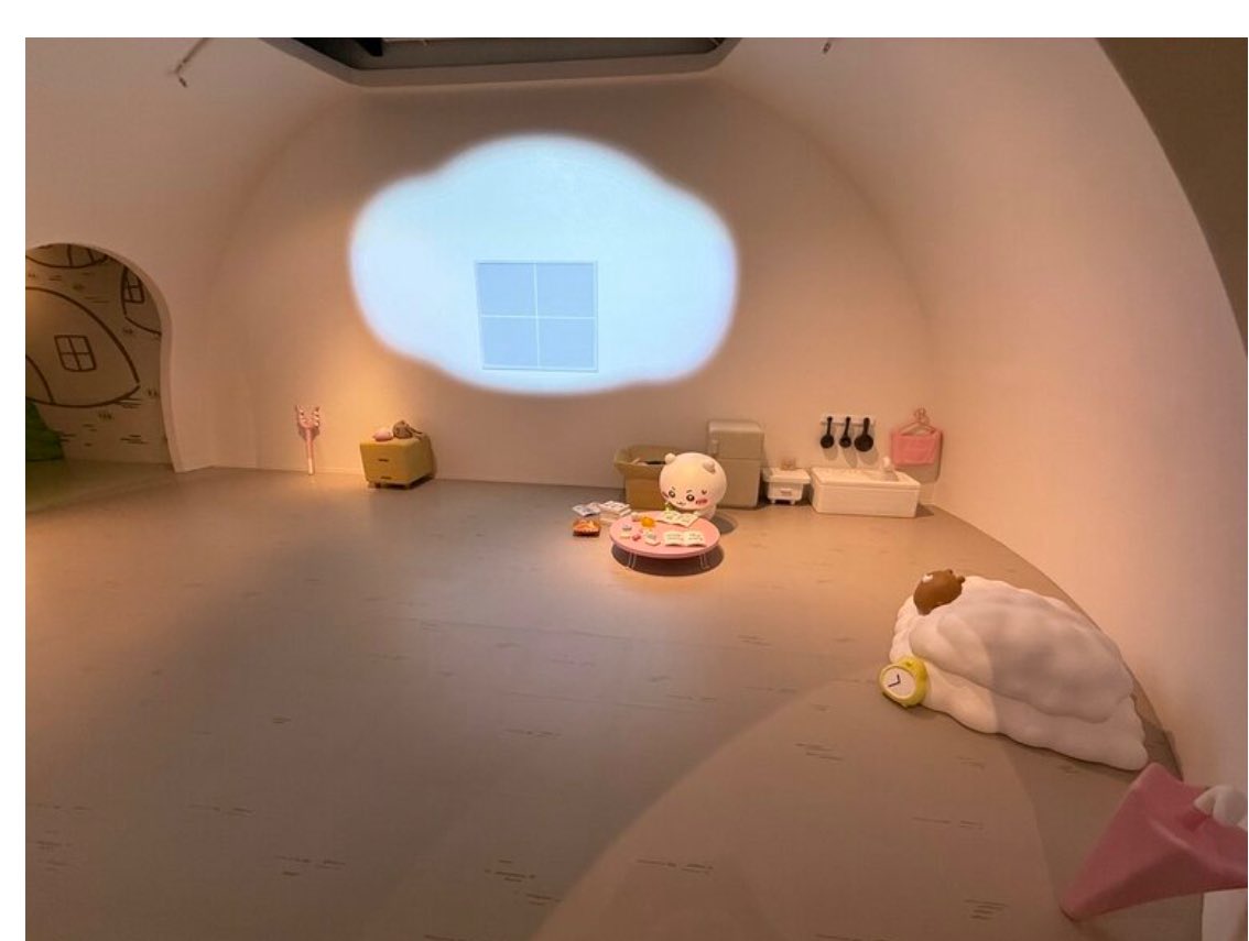 cgyk_anoko's tweet image. ちいちゃんの家、無駄に広いな…