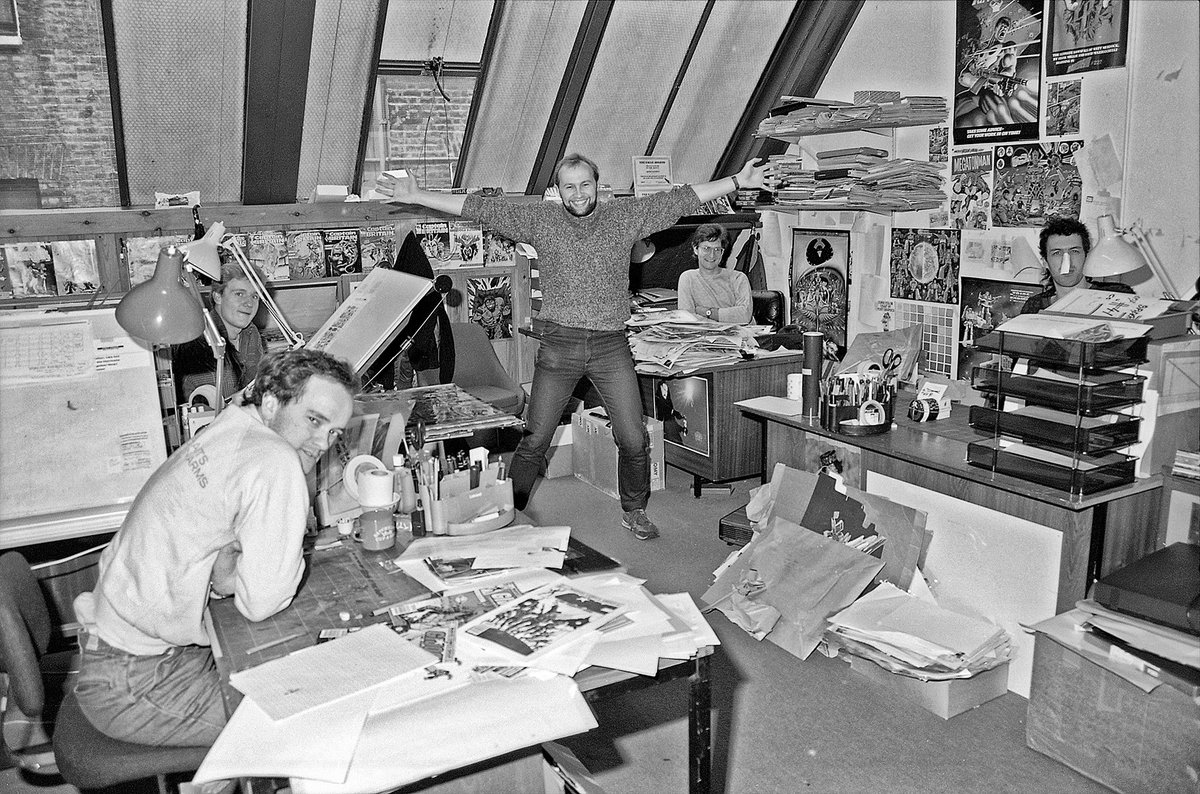 SimonFurman3's tweet image. Brilliant photo (credit Steve Cook) of the Captain Britain/Spider-Man office (back in '85) at #MarvelComics UK in Redan Place, Bayswater. Me, hogging the photo, then from lower left: Richard Starkings, John Tomlinson, Ian Rimmer and Steve Robinson.
