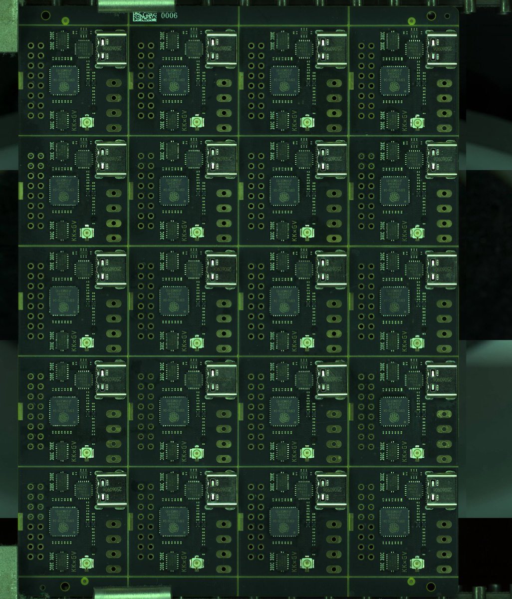 New batch of our LED driver under inspection at the factory. 
↓