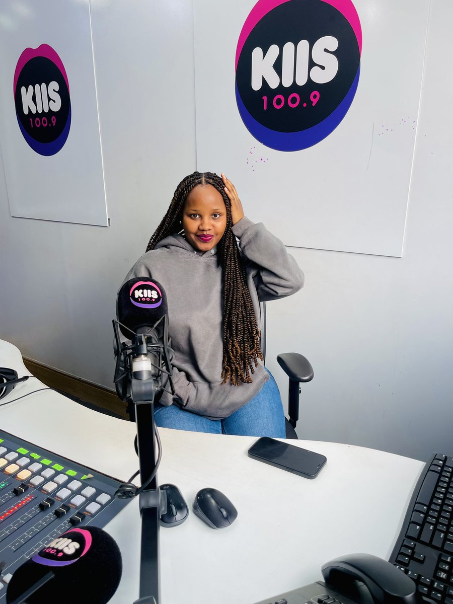 KIIS_FM_Uganda's tweet image. Mid morning never been any better ☺️☺️. Lisa has got the right energy and hits from the studio to your soul 🥳🎶🎶
#kiis100 #hothitsforkampala #kiisfmug