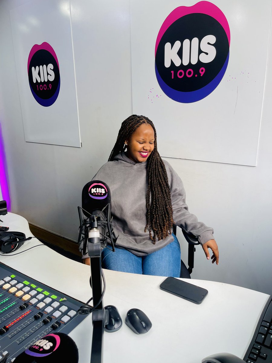 KIIS_FM_Uganda's tweet image. Mid morning never been any better ☺️☺️. Lisa has got the right energy and hits from the studio to your soul 🥳🎶🎶
#kiis100 #hothitsforkampala #kiisfmug