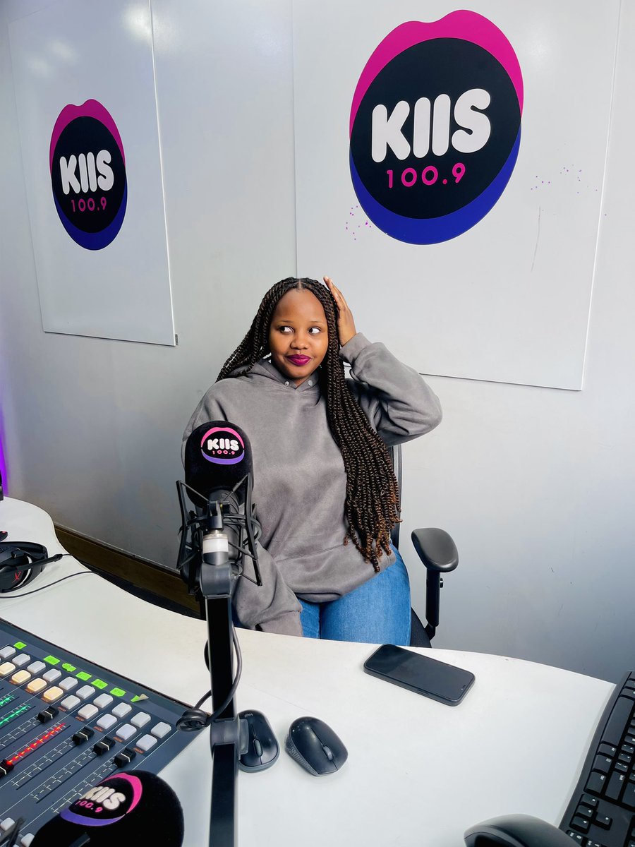 KIIS_FM_Uganda's tweet image. Mid morning never been any better ☺️☺️. Lisa has got the right energy and hits from the studio to your soul 🥳🎶🎶
#kiis100 #hothitsforkampala #kiisfmug