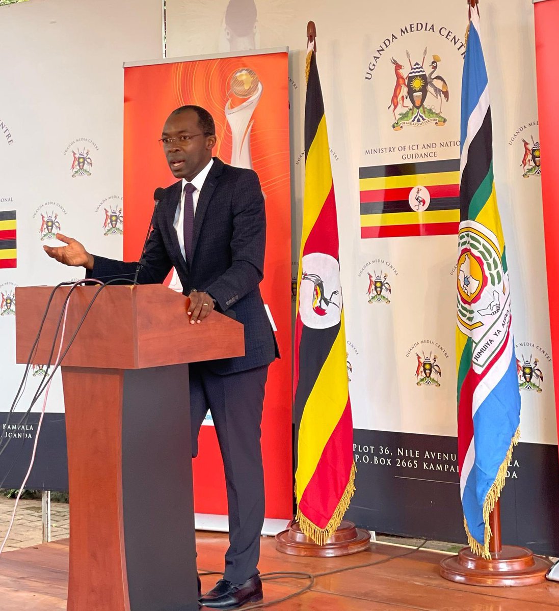 Serumaga David (@david_serumaga) on Twitter photo #HappeningNow at <a href="/UgandaMediaCent/">Uganda Media Centre</a>: The Spokesperson for the <a href="/Educ_SportsUg/">Ministry of Education and Sports - Uganda</a>, Dr. <a href="/DeKaMug/">Dennis Mugimba</a> is Updating the Media on #CHAN2024 Preparations. <a href="/JanetMuseveni/">Janet K Museveni</a> <a href="/OgwangOgwang/">Peter Ogwang</a> <a href="/fufatv1/">FUFA Tv</a> <a href="/katurebeobed/">Katureebe Obed</a> <a href="/azawedde/">Aminah Zawedde</a> <a href="/CHRISBARYOMUNS1/">DR. CHRIS BARYOMUNSI</a> #HappeningNow at <a href="/UgandaMediaCent/">Uganda Media Centre</a>: The Spokesperson for the <a href="/Educ_SportsUg/">Ministry of Education and Sports - Uganda</a>, Dr. <a href="/DeKaMug/">Dennis Mugimba</a> is Updating the Media on #CHAN2024 Preparations. <a href="/JanetMuseveni/">Janet K Museveni</a> <a href="/OgwangOgwang/">Peter Ogwang</a> <a href="/fufatv1/">FUFA Tv</a> <a href="/katurebeobed/">Katureebe Obed</a> <a href="/azawedde/">Aminah Zawedde</a> <a href="/CHRISBARYOMUNS1/">DR. CHRIS BARYOMUNSI</a>