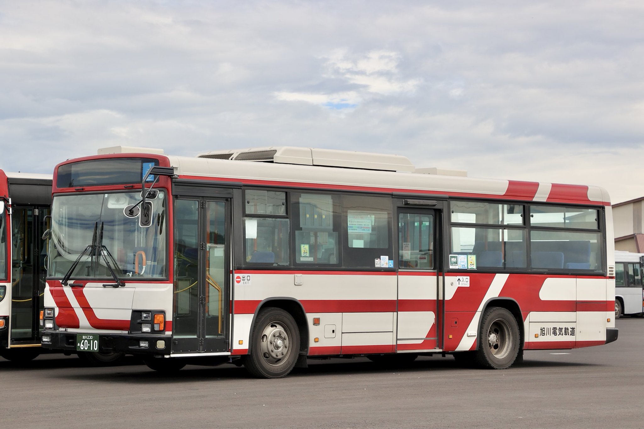 (トモユキ)トワイライトウォリアーズ 香港限定 KMBバス 即購入不可 トモユキ様専用)トワイライトウォリアーズ 香港限定 KMBバス 即