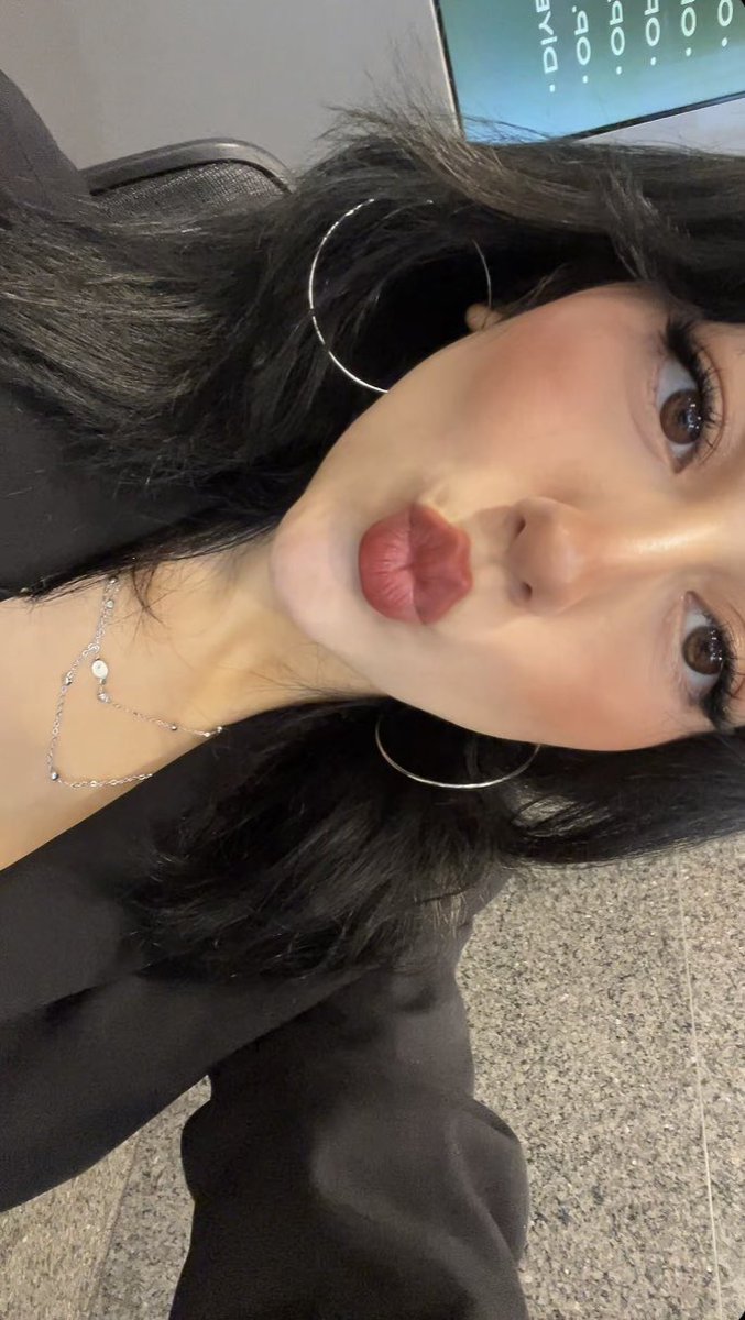 kisa süreli sarı saç eradan kopmus bulunmaktayım