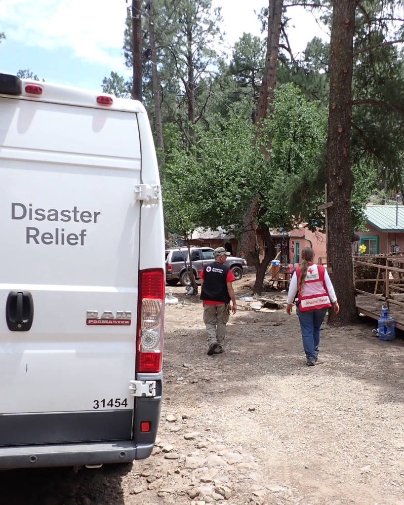 RedCross's tweet image. After moving from Brazil at age 18 to study French and literature, Sofia Theard found a new purpose: helping her community recover from disasters.
Fluent in Spanish, English and Portuguese, Sofia became a lifeline for families displaced by recent flooding in Ruidoso, New Mexico.…
