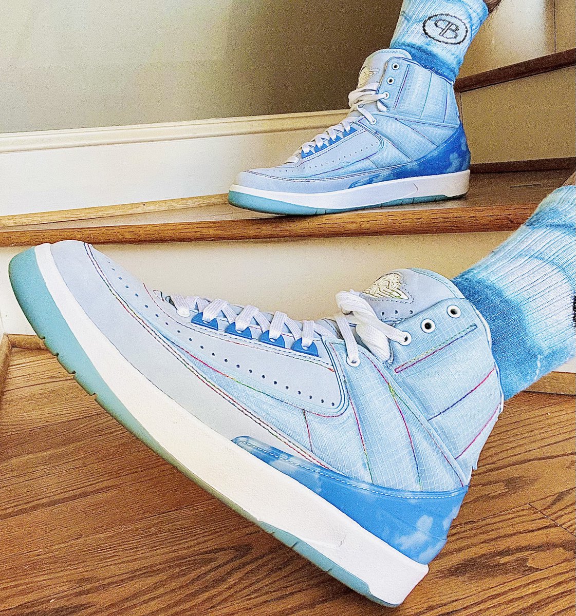 WinstonSalemTJs's tweet image. Like walking in the clouds. AJ2 J. Balvin’s today. An under appreciated sneaker. I love’em though! Socks from @BlendsPoetic 😮💨🥵🔥👟 @nikestore #yoursneakersaredope #sneakerhead #snkrskickscheck #wearyoursneakers #PhotographyIsArt #SNKRS #KOTD #