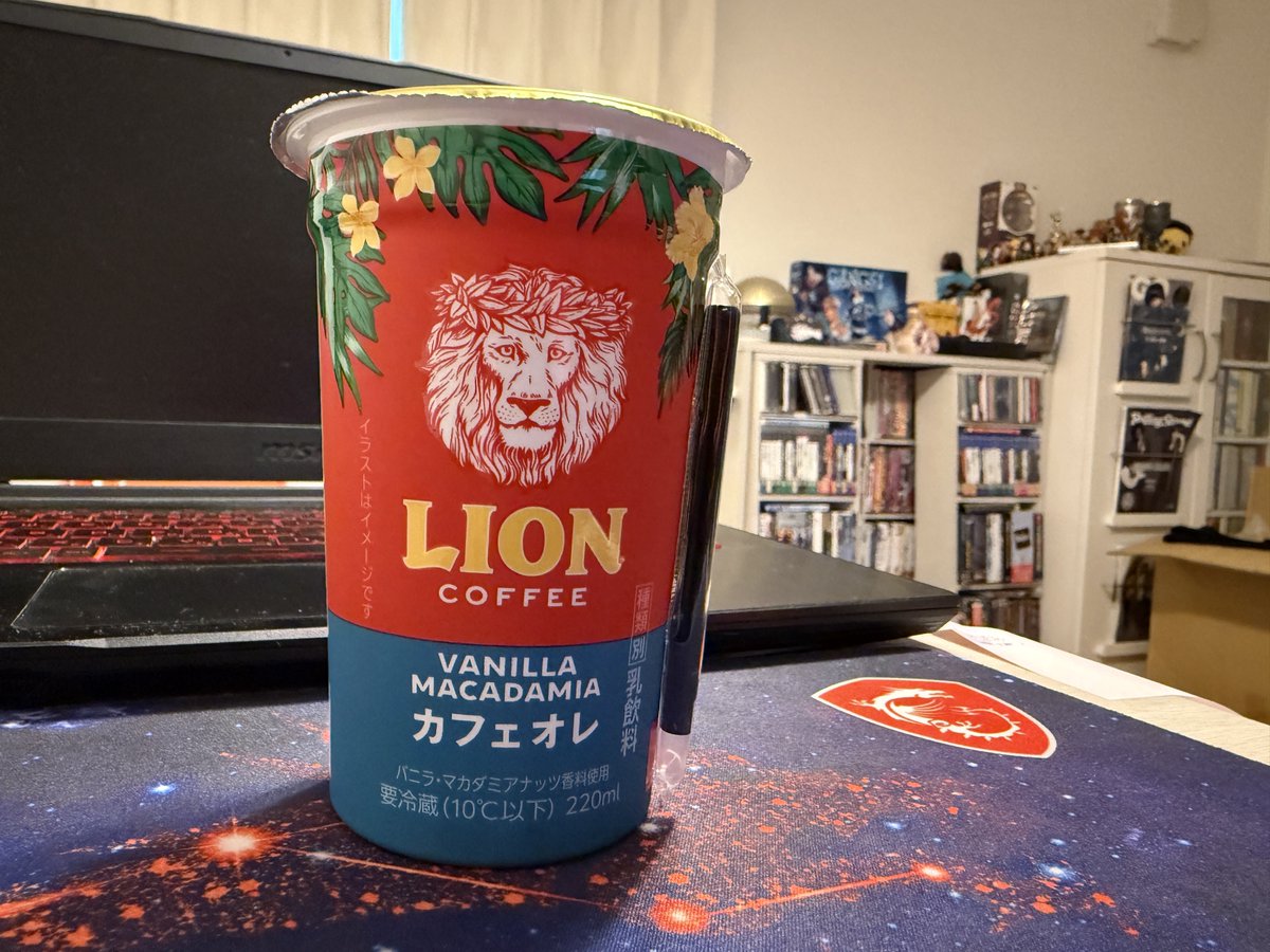 lion_vox's tweet photo. 今年の『LIVEイヤー』のツアー・タイトル、何というか知ってますか？

知ってますよね！？😁

そう、『#来恩 (LiØN)』です✨🦁

とゆー事で、たまたまコンビニで目に入った『LION COFFEE』を買ってみました(￣∇￣)

LIVEでしたい髪型があったので、夏なのに頑張って髪を伸ばしております…

そう、まるで獅子の立て髪のよう…🦁

お蔭で気分は、ライオンです🎵🦁✨

でも、髪が長いと余計にメチャクチャ暑いし、鬱陶しくて切りたい衝動に駆られる毎日です…(￣∇￣)

ステージで見て、髪の毛が短くなってたら、『コイツ、暑さに我慢できなくて結局バッサリ切っちゃったんだな…』って思ってください🤣ww

◤上京21周年記念、LIVE『来恩 (LiØN) 〜弐〜』◢

【LIVE YEAR 2025 -承-】2025.8.10
『大阪凱旋、殴り込み！知るも知らぬも逢坂の席』
@大阪 Yogibo HOLY MOUNTAIN 
15時頃からを予定

※東京から友達のバンドと共に殴り込みます🎵

【LIVE YEAR 2025 -転-】2025.10.12
『Øctober LIVE 〜BØYs Be Ambitious〜』
@渋谷 TOKIO TOKYO
(時間未定)

※僕の音楽的ルーツの一つに基づいた、企画LIVEです。(何やるか、察してください)
※スペシャル・ゲスト、 #高橋まこと 

【LIVE YEAR 2025 -結-】2025.12.7
『現在地 〜Weather Boy's PRESENT〜』
@渋谷 TOKIO TOKYO
(時間未定)

※現時点での、集大成的なLIVEにするつもりです。
『ありったけ』を、全部 詰め込みたいと思っています。

※翌日、僕の誕生日なんで、お祝いも兼ねて来てください。
皆様が お越しくださる事が誕プレ🎁です。✨

以上、ご来場を心からお待ちしております！！

皆さま、是非ステージでお逢いしましょう！！✨

『周年記念』の渾身のLIVE、どうぞ観に来てくださいませ！！！🙋‍♂️

#LIVE イヤー
#周年イヤー
#周年LIVE
#来恩
#Lion
#ライオンコーヒー
#LionCoffee
#21stAnniversaryBoy
#全力中年
#life_is_very_short
#いま出来ることをする
#いまを生きる
#今を生きろ
#seize_the_day
#情熱の行方と人生が何処へ行くかなんて知らなくていい
#この世は遊び場
#人生はアソビ
#トコトン遊ぶぜ人生を！！
we r #HomoLudens
#Homo_Ludens