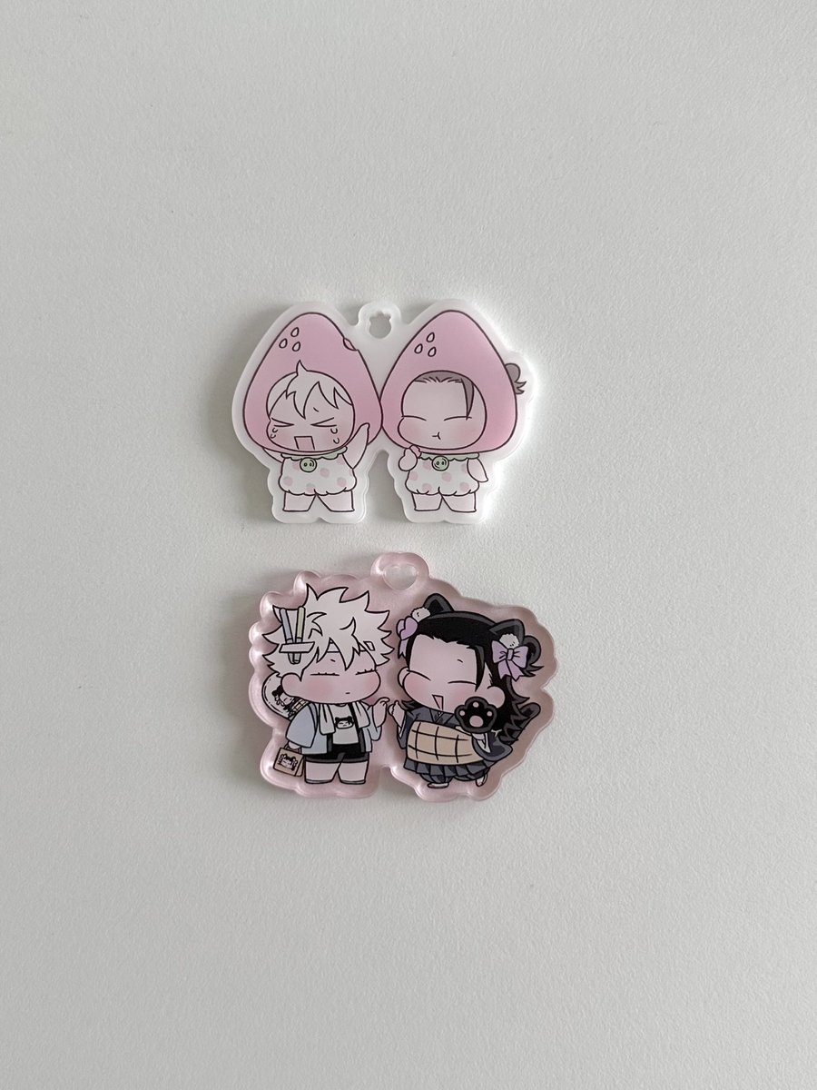 이번에 키링을 만들어 봤는데 다행히 색깔이 괜찮게 잘 나온 것 같애요!!! 🥹 내일 저녁즈음에 새로운 스티커랑 선입금폼 올려보겠뜹니다!!