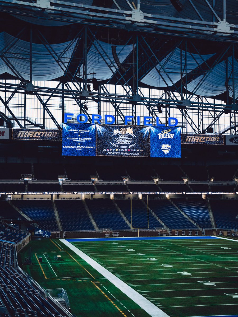 ToledoFB's tweet image. The stage is set. 

#TeamToledo | @MACSports