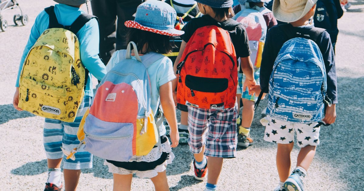 StPeteParksRec's tweet image. Get ready for the school year! 🎒✏️ REGISTRATION OPEN through Monday, July 28, for our Backpack Giveaway.
📅 Saturday, August 2
⏰ 10 a.m. - 2 p.m.
📍 Bay Vista Recreation Center
Children must be entering kindergarten through grade 8.
Register required👉 stpeteparksrec.org/calendar.php?&…