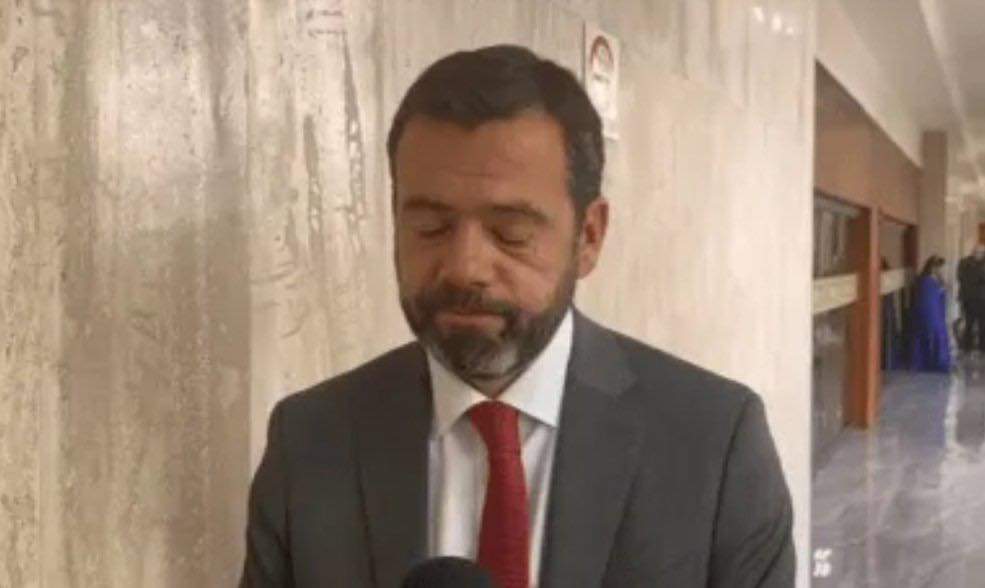 acastel's tweet image. #UnFracasoEs el alcalde dormilon