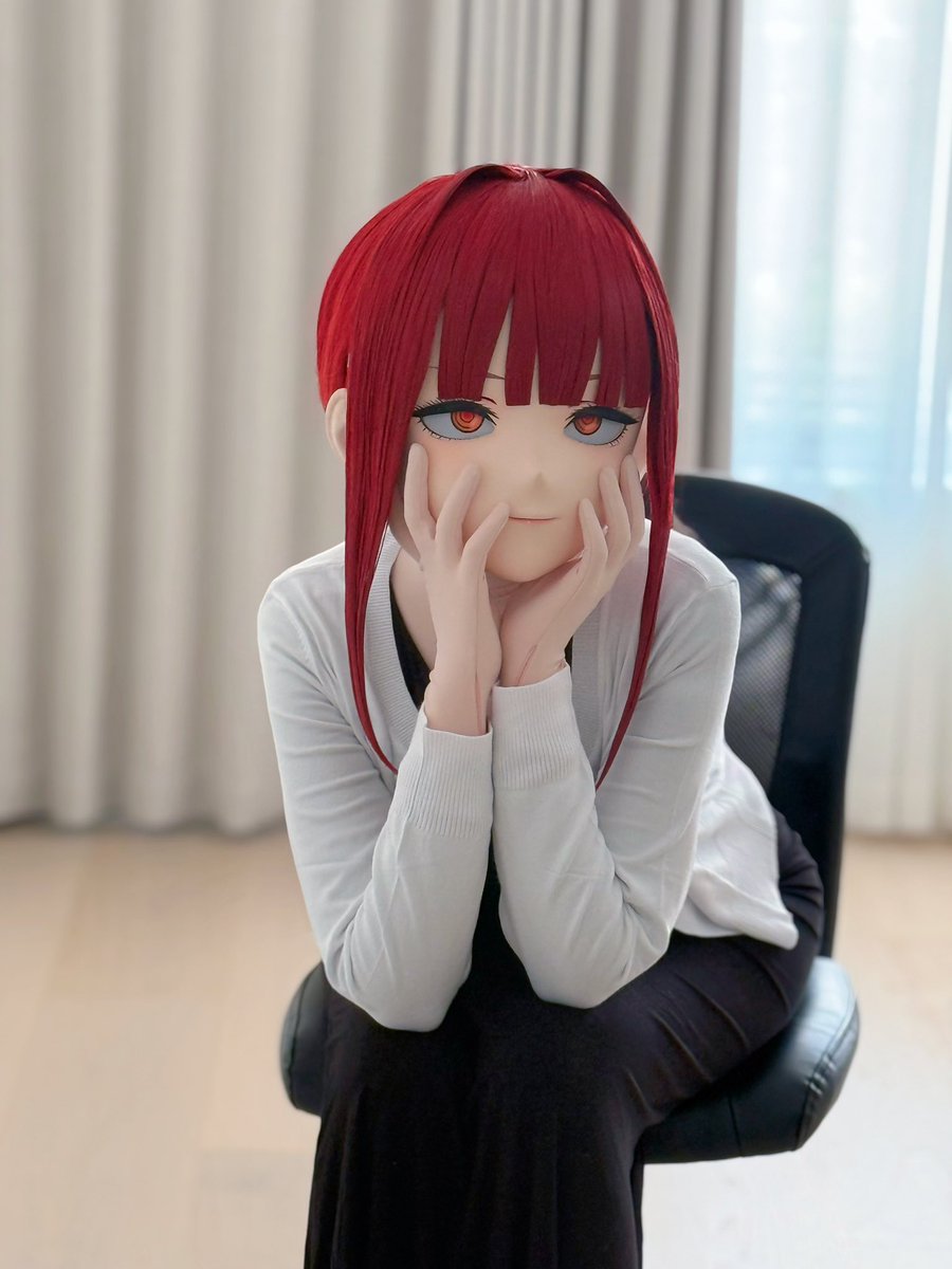 做决定的时候，要好好思考；或者是放空头脑，当一只快乐的小狗，把动脑子的事情交给我吧。

#cosplay #kigurumi #makima  #chainsawman #chainsawmancosplay #anime #CSM #着ぐるみ #キグルミ