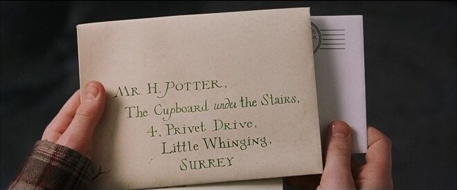 WW_Direct's tweet image. 34 years ago today, Harry Potter received his first Hogwarts acceptance letter before Vernon and Petunia Dursley burned it 🦉✉️