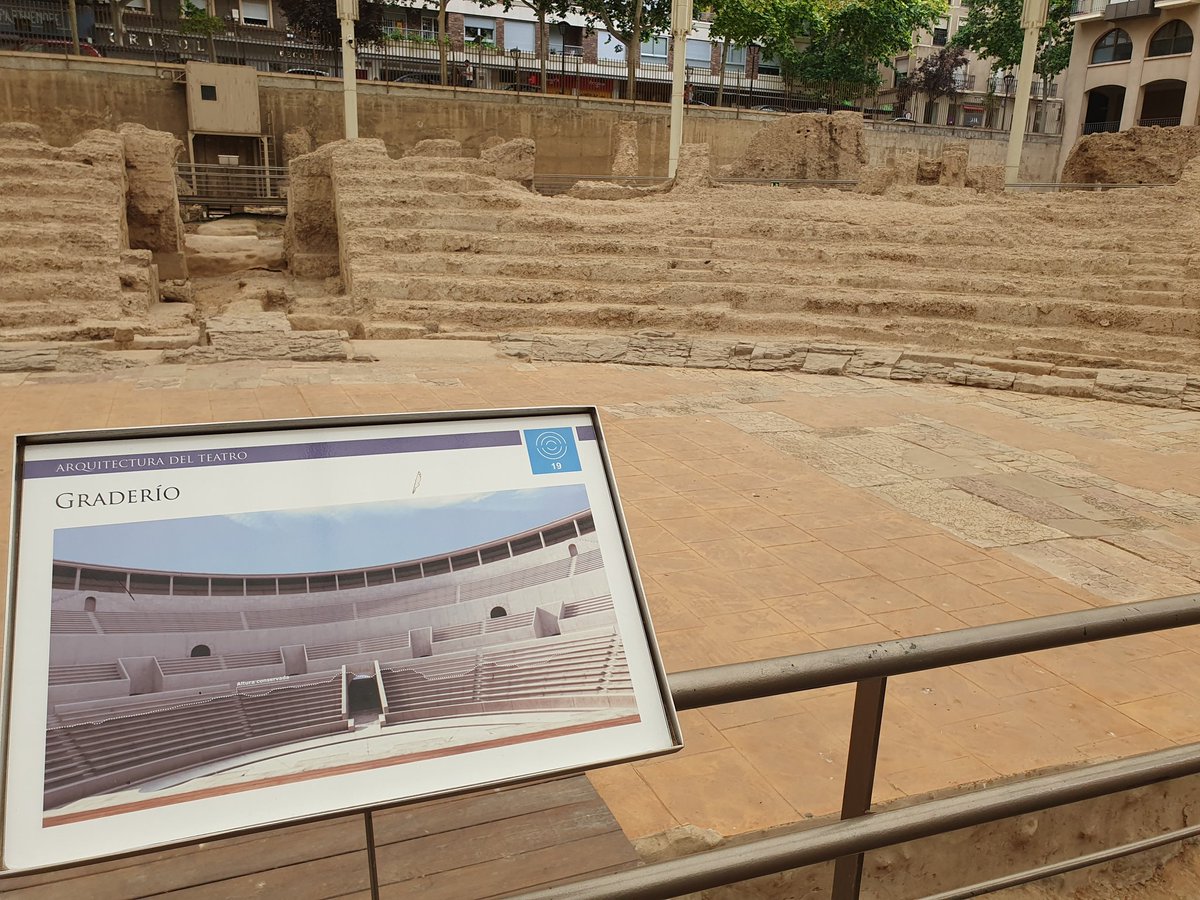 OsborneTweets's tweet image. Wonderful Roman theatre in wonderful #Zaragoza. Beautifully laid out for visitors too. You can nearly touch the theatre-goers experience.