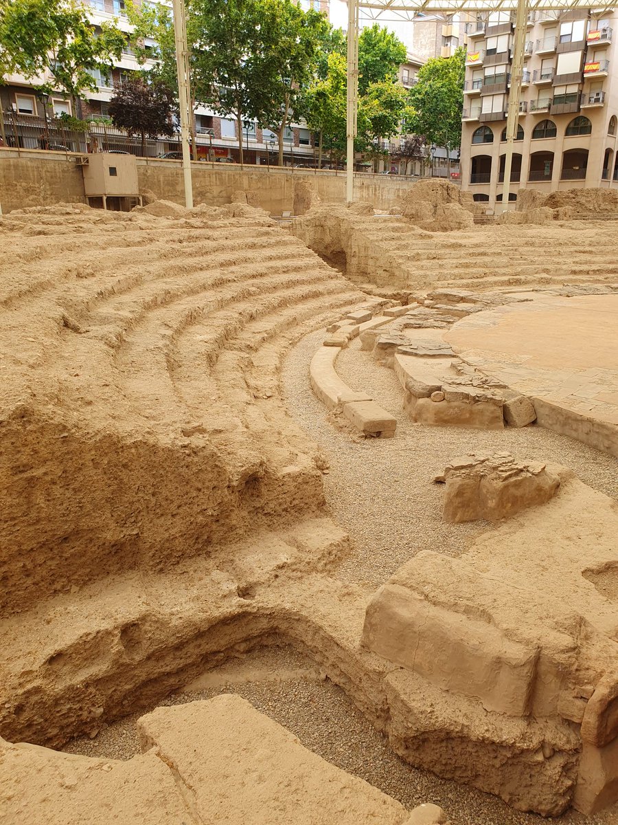 OsborneTweets's tweet image. Wonderful Roman theatre in wonderful #Zaragoza. Beautifully laid out for visitors too. You can nearly touch the theatre-goers experience.