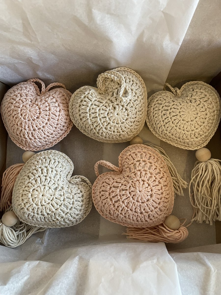 taetongas's tweet image. ¿Novedades en Très Mignon? Claro que si.
Saquitos de hilo para completar el set y que el regalo sea todavía más 😍
Stock limitado, no se duerman.
RT 🙏🏼 RT🙏🏼 RT