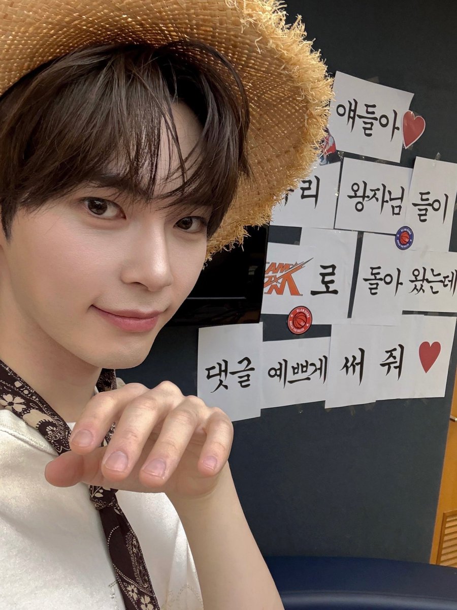 hee_kive's tweet image. 오늘~ 엄청 오랜만에 러닝도 하고•••🏃🏻♀️🏃🏻♀️🏃🏻♀️
독서모임도 재밋게 ㅎㅐ따~~~~🎶🪽🪽🪽
32도 넘을땐…..러닝 하지맙시다😓