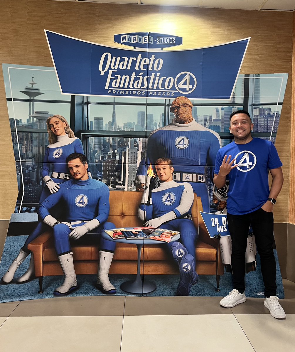 euolucasgeek's tweet image. Assisti #FantasticFour e, sinceramente, saí da sessão com o coração cheio e satisfeito. É raro ver uma adaptação que consegue ser tão fiel à essência dos personagens e, ao mesmo tempo, trazer algo novo, tocante com uma carga dramática.
Opinião completa no Instagram! ⭐️ Nota 9!