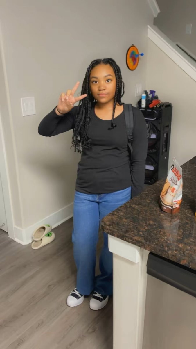 504Quall's tweet image. Happy 12th birthday to my baby girl Princess Jade . We turning up for you today babygirl!! Yall bless her cash app $msprinny13 . She a big girl
Now 🎉🎊🎈🎈
