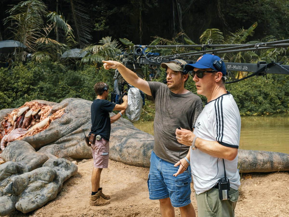 Date uno sguardo dietro le quinte di #JurassicWorldLaRinascita.
Ora al cinema 🦖