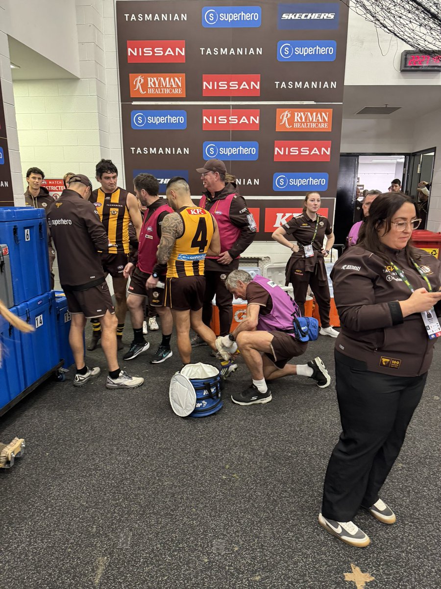 Ben Cameron (@bencameron23) on Twitter photo Ice on Achilles of Jarman Impey post game. 
#AFLHawksBlues Ice on Achilles of Jarman Impey post game. 
#AFLHawksBlues