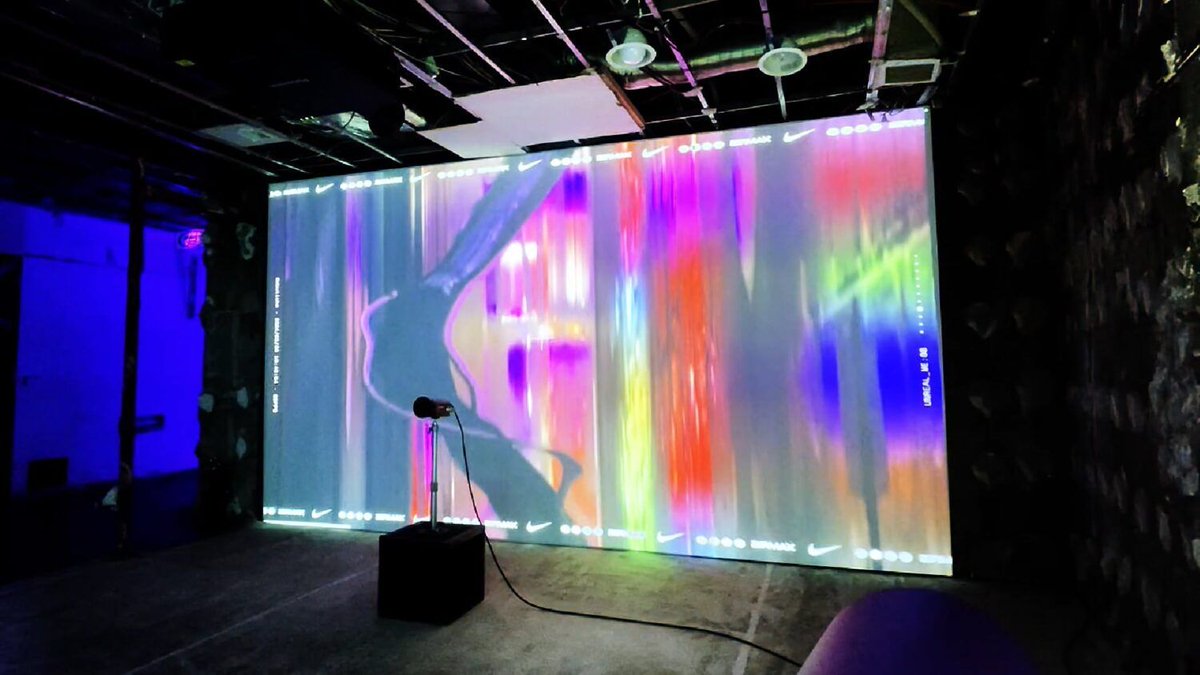 eizo100jp's tweet image. 北千住デザインによる「SUPER SLIT SCAN - Air Max Dn Edition」。新宿歌舞伎町でのNIKE AIR MAX DAY 2024で展示されたインタラクティブ映像作品。スリットスキャン技法をUnityで実現し、3D TextureとShaderを活用して複雑な画面変化を生み出す。 eizo100.jp/video/93256