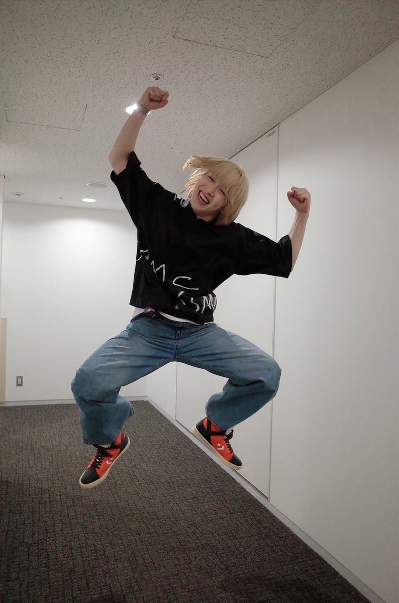 【公式】M!LK 吉田仁人のレコメン! (@reco_thursday) on Twitter photo /
このあと22:00から
#吉田仁人 の #レコメン!
\
今日のメールテーマは…
『わたしの夏予報2025!』☀️🍉💦💪
radiko.jp/share/?t=20250…
📩 reco@joqr.net
※野球中継延長により、文化放送でお聴きの方は22:30〜の放送です。
#MILK #文化放送 /
このあと22:00から
#吉田仁人 の #レコメン!
\
今日のメールテーマは…
『わたしの夏予報2025!』☀️🍉💦💪
radiko.jp/share/?t=20250…
📩 reco@joqr.net
※野球中継延長により、文化放送でお聴きの方は22:30〜の放送です。
#MILK #文化放送