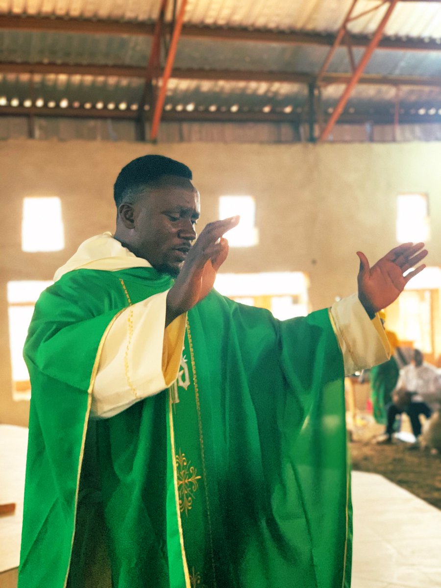 FriarJ's tweet image. As a Catholic jumping from one prayer house to another; leaving the Holy Mass to a service and abandoning your devotions for miracle-centred prayers is a sign of faithlessness and a form of idolatry.
#CatholicX #CatholicChurch #CatholicTwitter