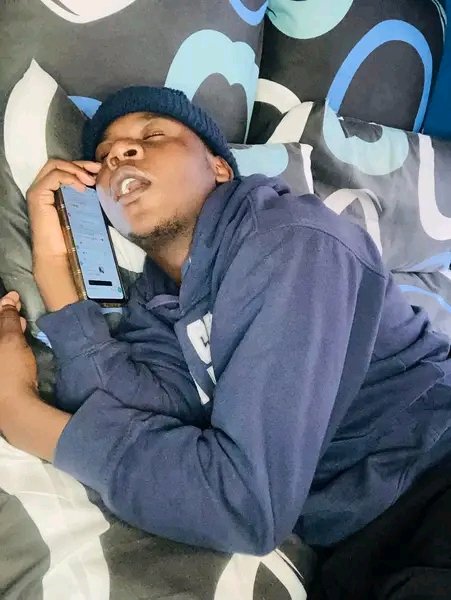 anatto_23's tweet image. Babe you are online but you not talking to me 

Me:
