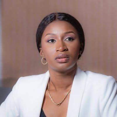 Le mandat d’un élu est une mission confiée par le peuple pour défendre ses intérêts. Quand une députée quitte son poste pour le Sénat puis un conseil d’administration (FONAT), on peut questionner sa fidélité à la volonté populaire.
#DroitParlementaire 
#GNV🖊️