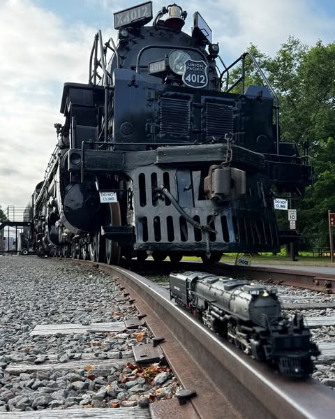 Lionel_Trains's tweet photo. Good morning from Scranton, PA! We’ve arrived at @steamtownnhs for LCCA. Looking forward to a full day of trains, history, and connecting with fellow enthusiasts at this incredible historic site!
#LCCA #LCCA2025 https://t.co/wjnjijcR9g