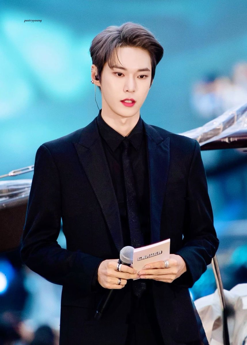 d0d0Rj's tweet image. 도영님
이번가요대전에서
올블랙어떠세요.?