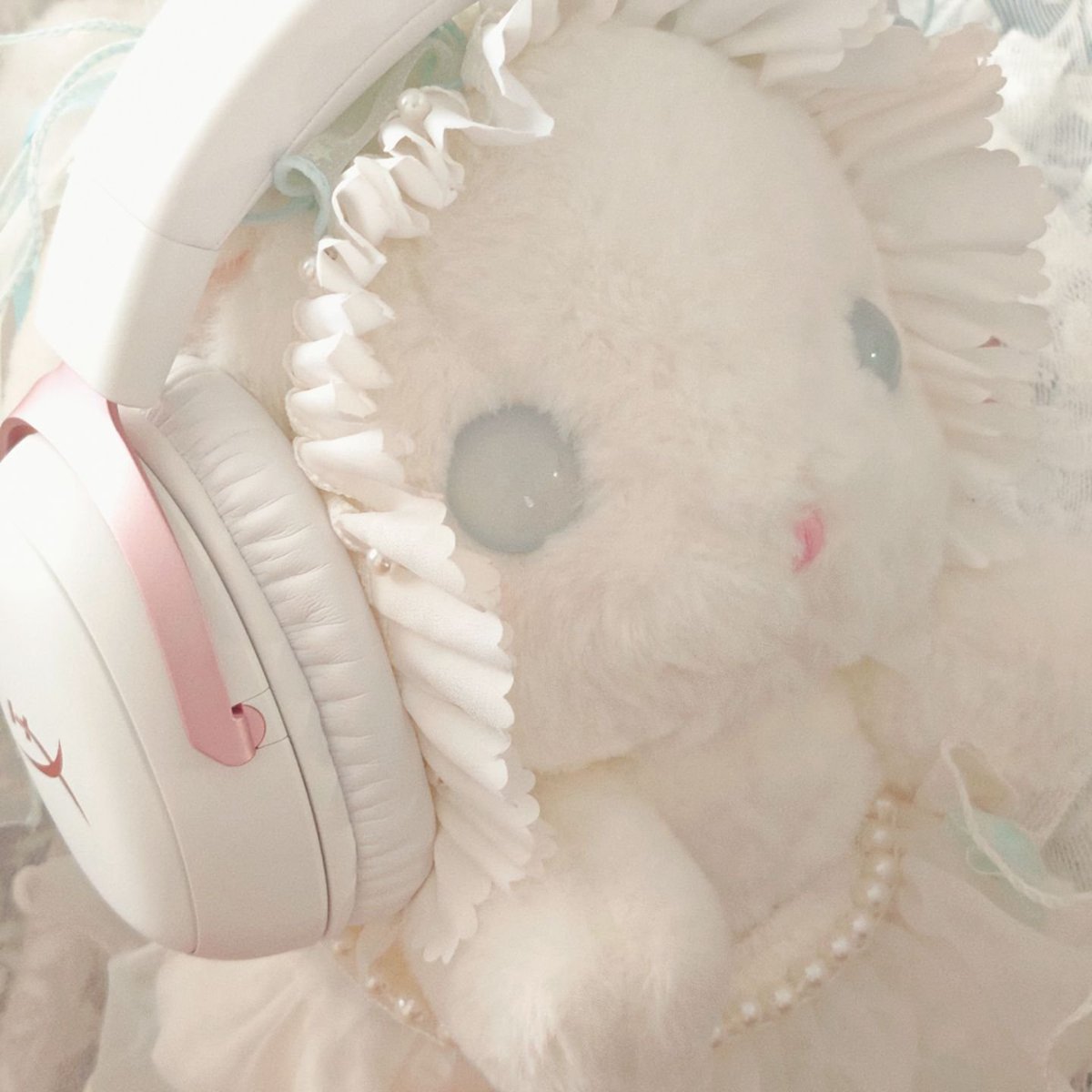 Unlooock_'s tweet image. 新耳机