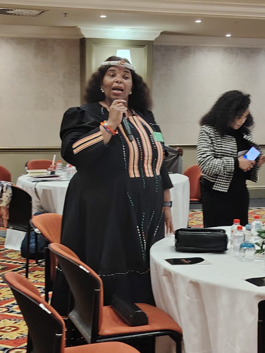 KagishoW's tweet photo. Day of the #ITCLeadershipForWomen2025. Mme Ntomenkosi Pepping, Executive Mayor of Ingquza Hill Local Municipality sharing her work experiences with us. 
#ITCWomenLead
#LeadershipDevelopment2025 https://t.co/W2DlZn2qQ1