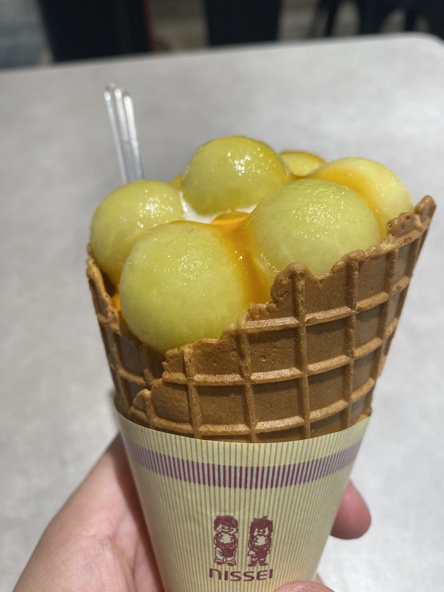 出張で初めて熊本来たけど、想像よりもご飯が美味しくて、くまもん大量にいるw
観光する場所も多くて
次はプライベートで普通に来たいね！