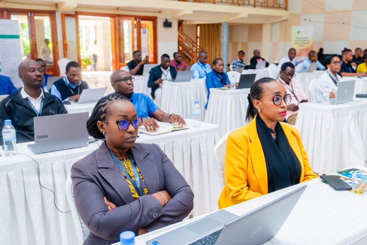 I_CPAR's tweet image. #14ATCED2 Paul Frobisher Mugambwa from @pwc_rw
broke down the Frw7T budget like a pro—no fluff, just real talk.  From budget lines to business leads, he showed where the money really is and why the private sector should stop waiting for tenders and start building.  “The buffet is…