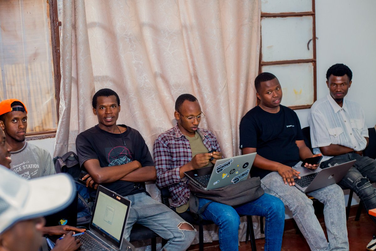 Advaxe Ndayisenga⚡️ (@advaxeir) on Twitter photo Travailler sur des projets techniques sans collaboration, c’est comme coder sans debug : tu peux avancer, mais tu risques de tourner en rond. Les échanges sont le carburant de l’innovation. 🚀🤝
<a href="/bitdevsgtga/">Bitdevs Gitega</a> <a href="/btrust_builders/">Btrust Builders</a> <a href="/BitEduhub/">Bitsavers Eduhub</a> Travailler sur des projets techniques sans collaboration, c’est comme coder sans debug : tu peux avancer, mais tu risques de tourner en rond. Les échanges sont le carburant de l’innovation. 🚀🤝
<a href="/bitdevsgtga/">Bitdevs Gitega</a> <a href="/btrust_builders/">Btrust Builders</a> <a href="/BitEduhub/">Bitsavers Eduhub</a>