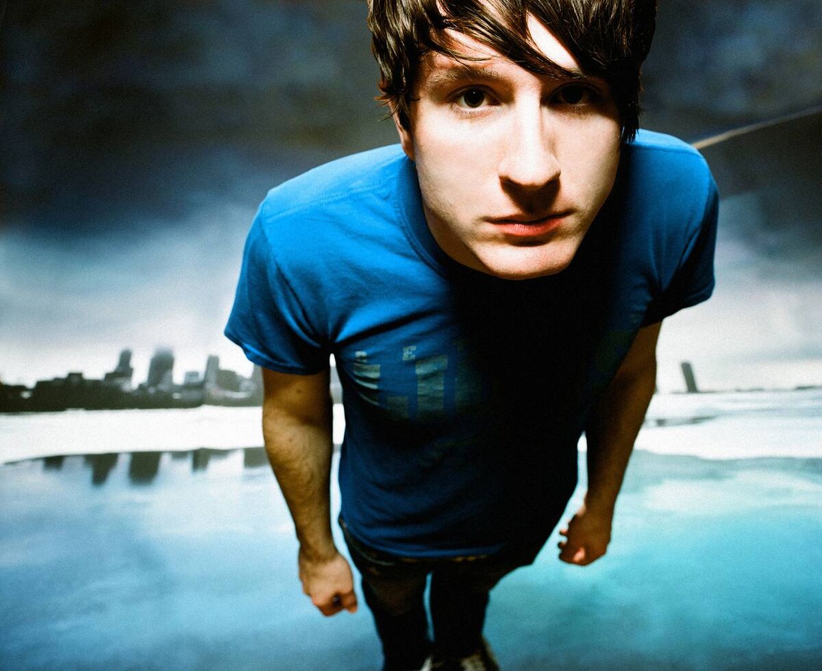 CilSillyy's tweet image. Why are pictures of Owl City so fucking uncanny and hilarious