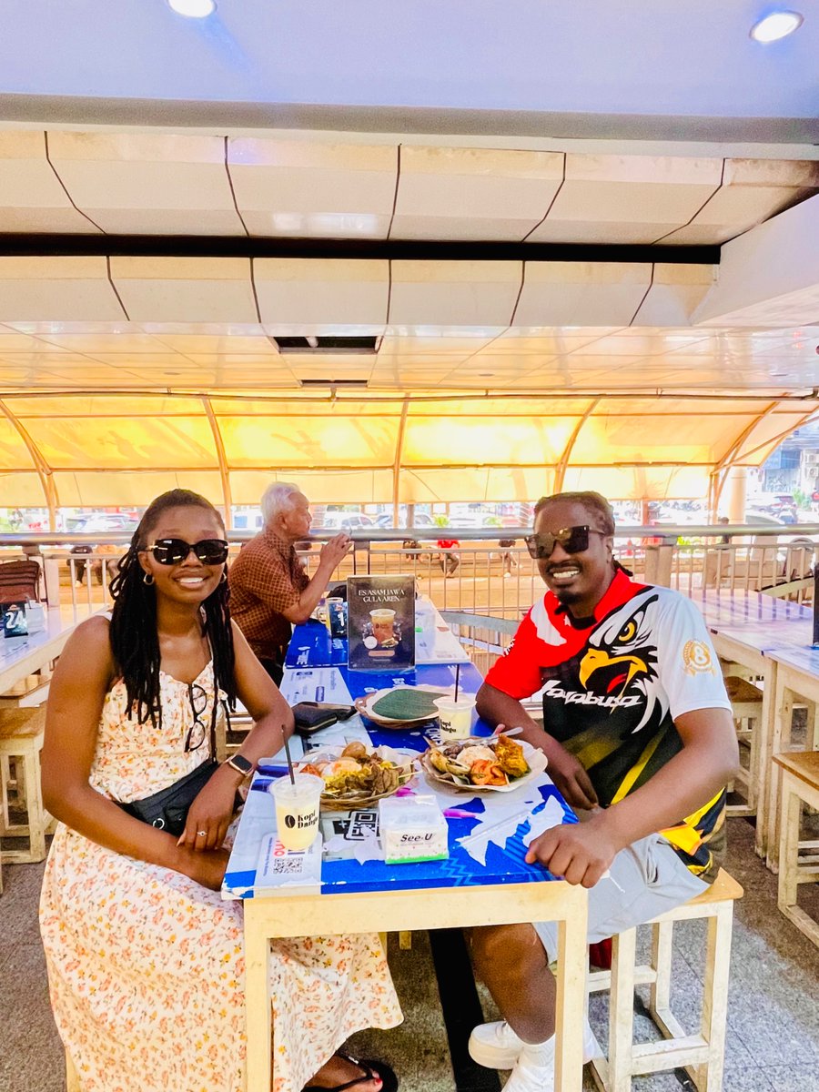 Connecting with my brother <a href="/WillieOeba/">WILLIE OEBA</a> 🇰🇪 and learning about his use of spoken word to fight injustice and inequality has been powerful. Art is a powerful tool to create space and disrupt inequality! 🇿🇼 🇰🇪