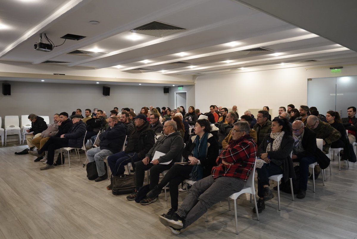Justicialismo Economico (@justicialismoe) on Twitter photo 📚 Seminario de Economía Justicialista
En la sede del <a href="/p_justicialista/">Partido Justicialista</a> participamos en el 5to y último encuentro del Seminario de Economía: Rol del Estado en la economía justicialista
Expusieron <a href="/martinburgosz/">Martin Burgos</a>, <a href="/mpollera/">Martín Pollera</a>, <a href="/felisamiceli/">Felisa Miceli</a>, <a href="/HaroldoMontagu/">Haroldo Montagu</a>;moderación <a href="/JuanseAlonsoC/">Juanse</a> 📚 Seminario de Economía Justicialista
En la sede del <a href="/p_justicialista/">Partido Justicialista</a> participamos en el 5to y último encuentro del Seminario de Economía: Rol del Estado en la economía justicialista
Expusieron <a href="/martinburgosz/">Martin Burgos</a>, <a href="/mpollera/">Martín Pollera</a>, <a href="/felisamiceli/">Felisa Miceli</a>, <a href="/HaroldoMontagu/">Haroldo Montagu</a>;moderación <a href="/JuanseAlonsoC/">Juanse</a>
