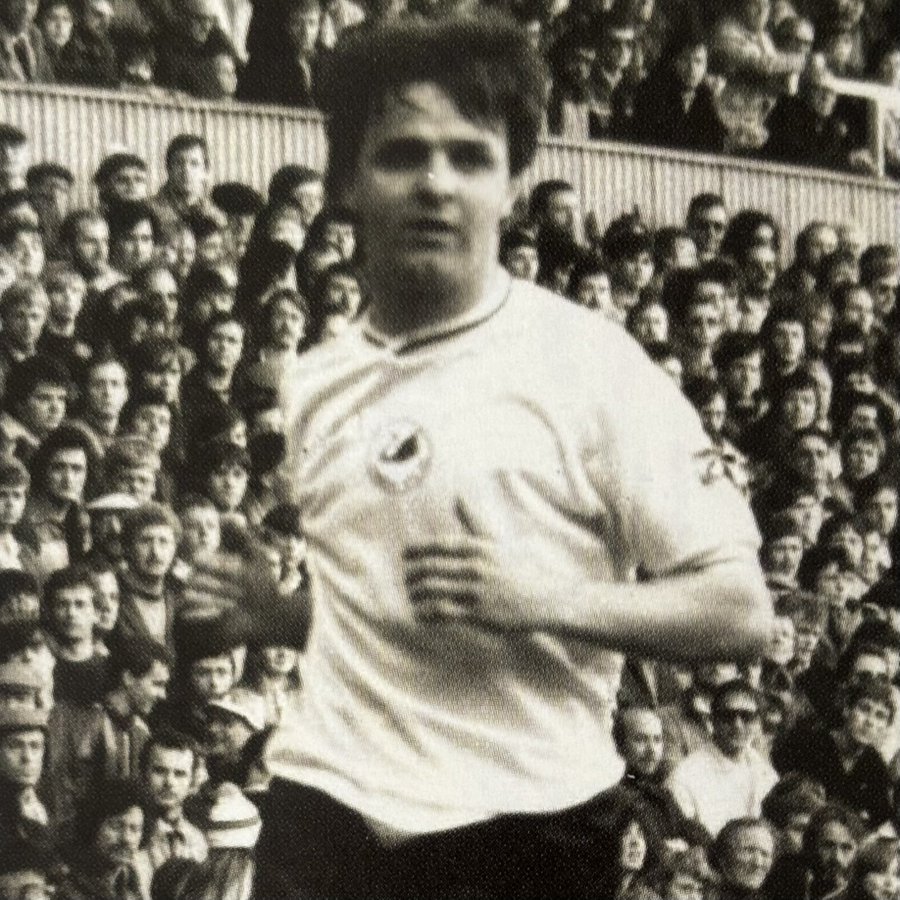 swanstrust's tweet image. Happy birthday Dzemal “Jimmy” Hadziabdic 🥳
🦢114 appearances (1980-83)
⚽️1 goal
🏆@SwansOfficial Double Welsh Cup winner
💫 Key player as the #Swans finished 6th in their first season in the top flight
#YJB