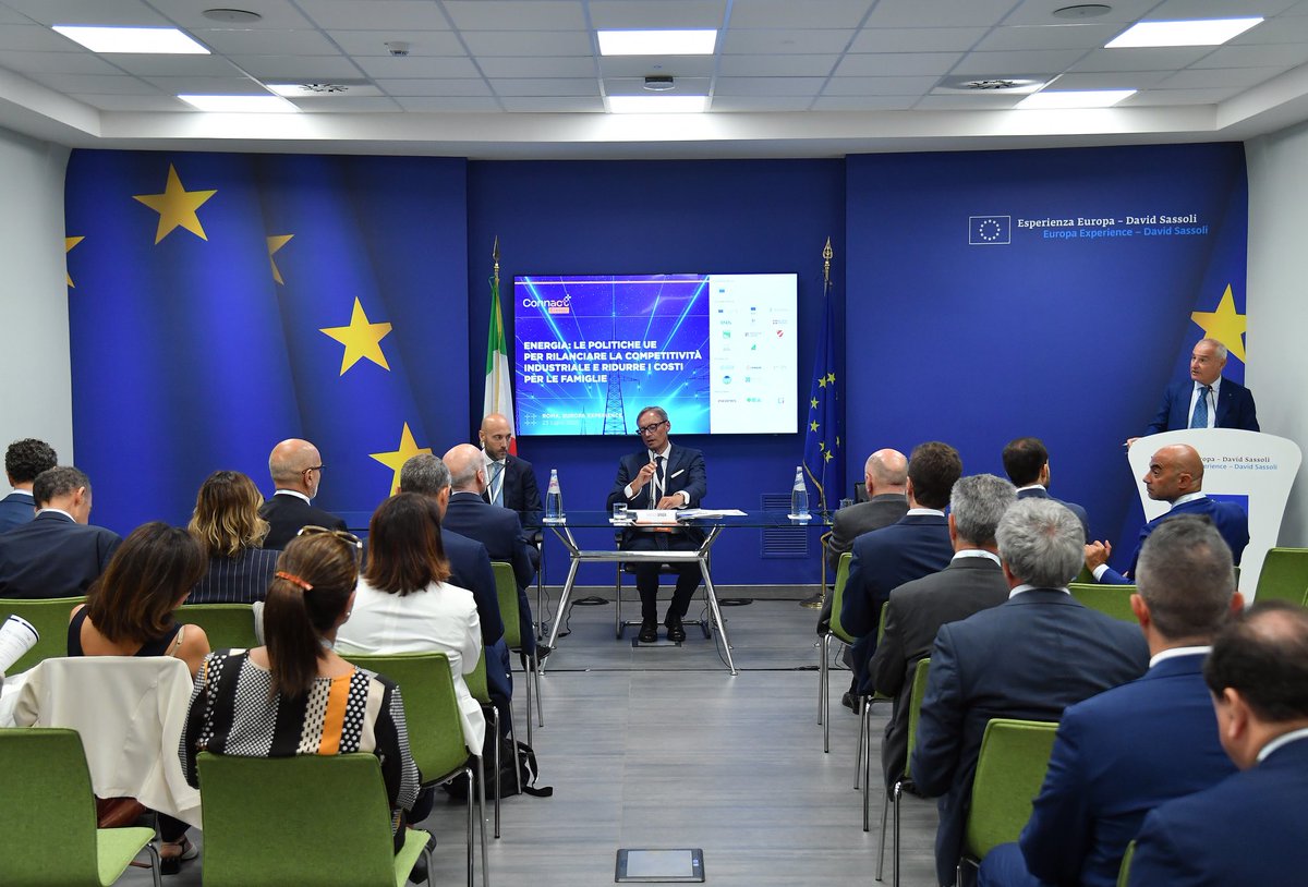 Europarl_IT's tweet image. #ConnactEnergy - le politiche UE per rilanciare la competitività industriale e ridurre i costi per le famiglie
🗣️Confronto tra il Ministro @GPichetto e le principali aziende energetiche italiane
📍#EuropaExperience
🇪🇺 In collaborazione con @Europarl_IT e @europainitalia