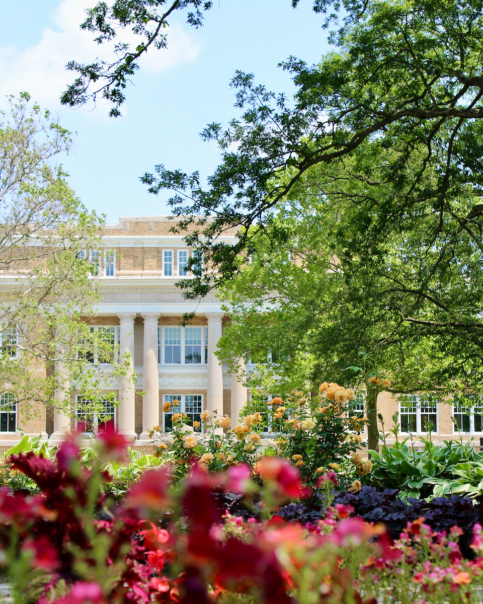 bgsu's tweet image. Our picture perfect campus 🌷 🪻