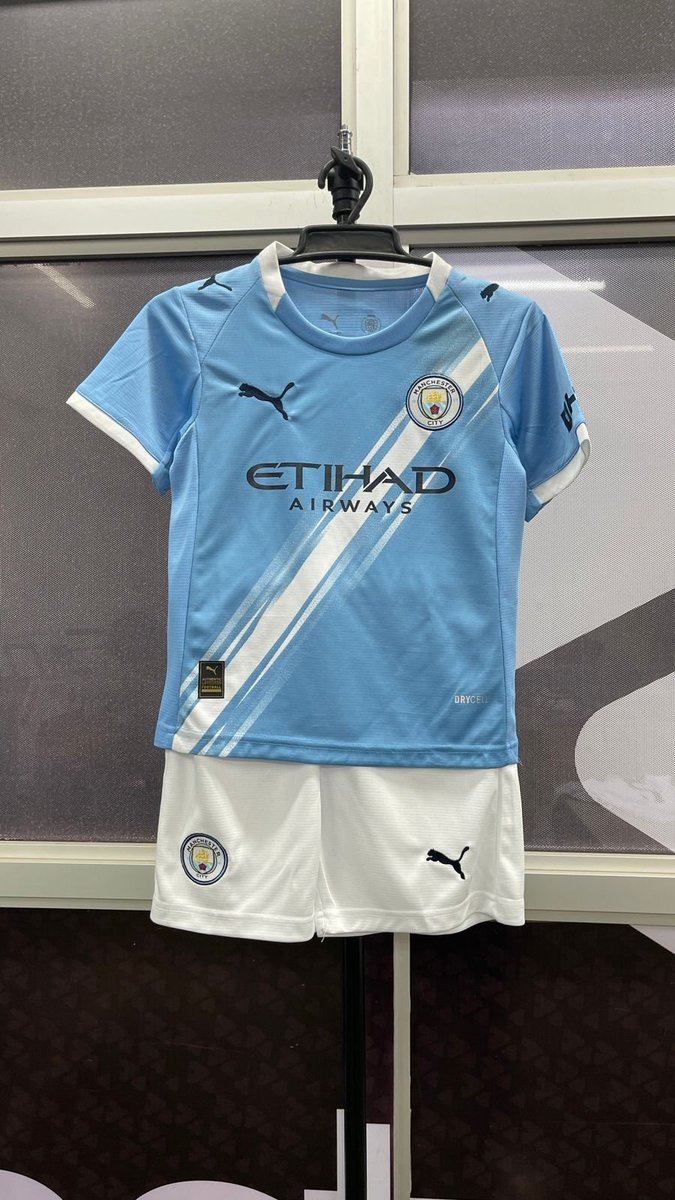 Zile_Collection's tweet image. Mini fans, major pride! Match the kids with their football heroes (aka Mum &amp;amp; Dad) in the latest 25-26 season kits!

https//wa.me/+254773826278