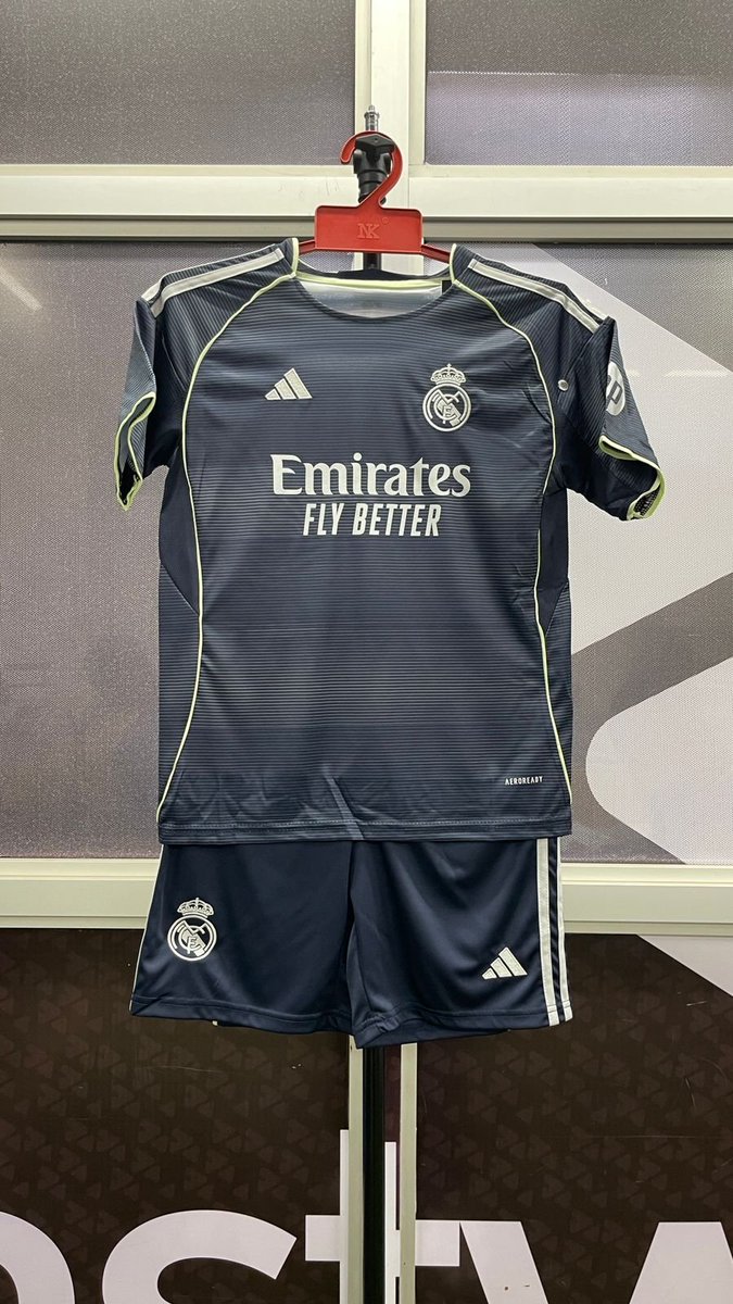 Zile_Collection's tweet image. Mini fans, major pride! Match the kids with their football heroes (aka Mum &amp;amp; Dad) in the latest 25-26 season kits!

https//wa.me/+254773826278
