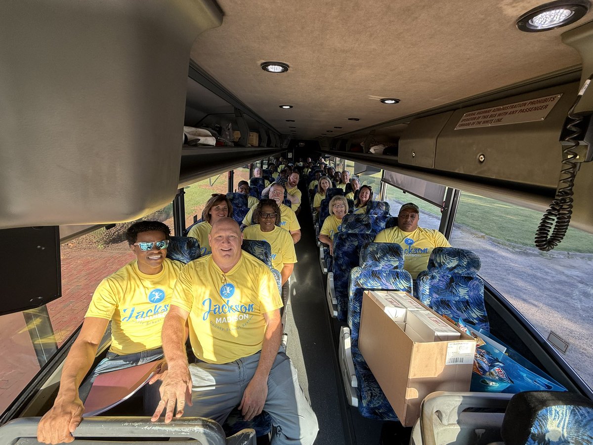 Well, here we go again! The annual trip with senior leadership (deputies, associates, chiefs, principals) as we begin Day 1 Administrator Institute! We are bright and shiny 🌞 this morning!

Wishing everyone the best year ever! #winning