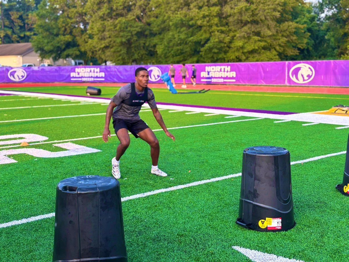 UNAFootball's tweet image. At 212 degrees.. Water begins to boil 🔥
Fall camp is coming ✔️
2️⃣1️⃣2️⃣
#RoarLions
#1more