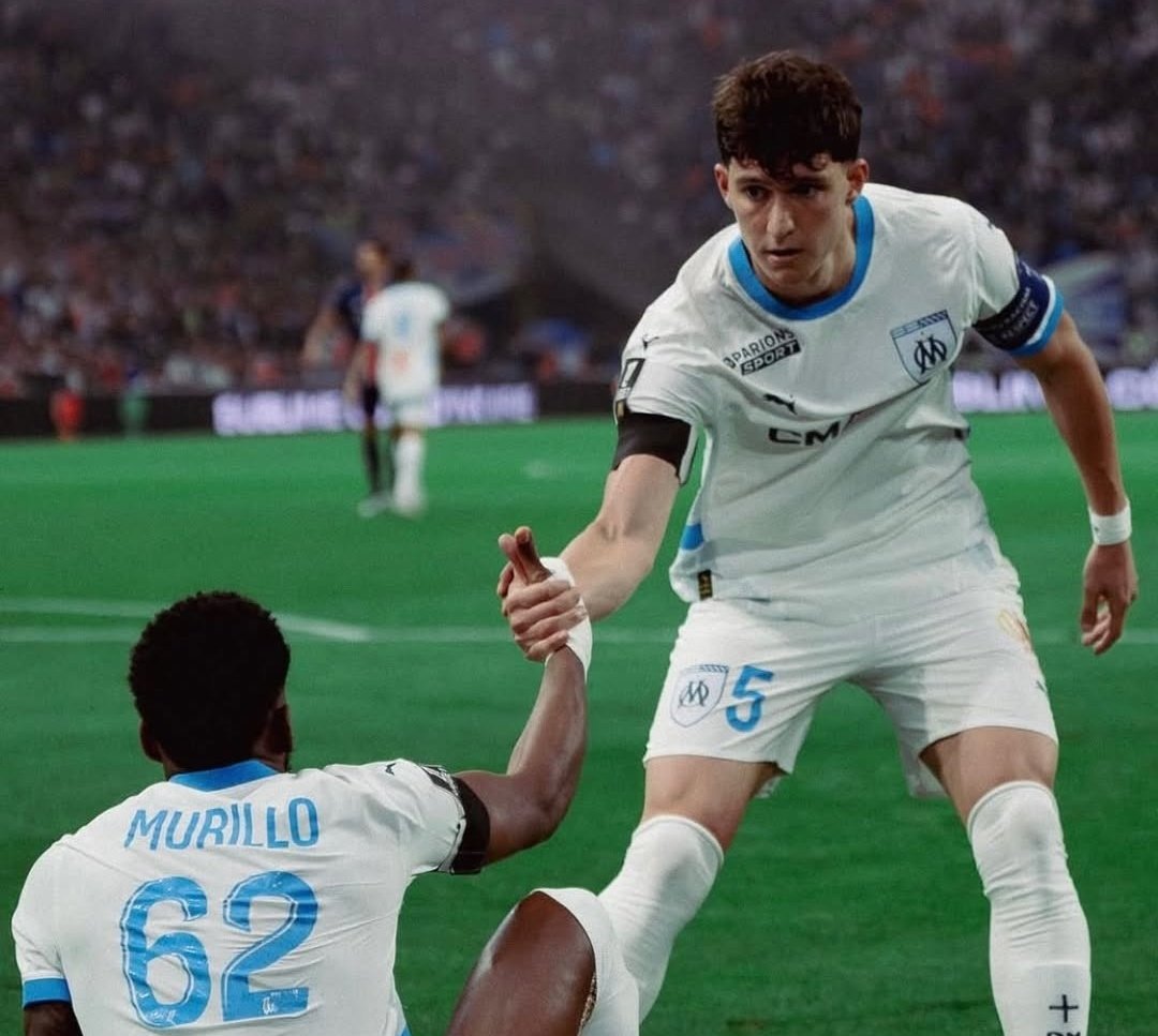 DROlT_AU_BUT's tweet image. 🔹Les défenseurs phocéens les + utilisés par saison en minutes disputées.

🔸24/25
🇦🇷Balerdi 2646&apos;
🇵🇦Murillo 2486&apos;

🔸23/24
🇦🇷Balerdi 3591&apos;
🇨🇩Mbemba 3375&apos;

🔸22/23
🇨🇩Mbemba 3560&apos;
🇦🇷Balerdi 3395&apos;

🔸21/22
🇨🇵Saliba 4659&apos;
🇧🇷Luan Peres 4028&apos;

🔸20/21
🇪🇸Alvaro 3560&apos;
🇭🇷Calera-Car 3356&apos;